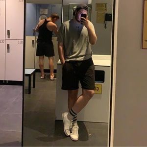 Meet your Posher, Emirhan